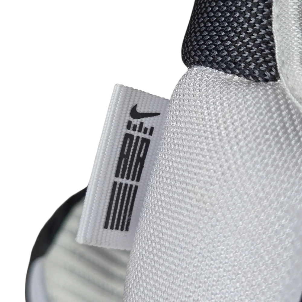 Nike Mens Lebron James Witness 6 VI TB Basketball Shoes 9.5 DO9843-100